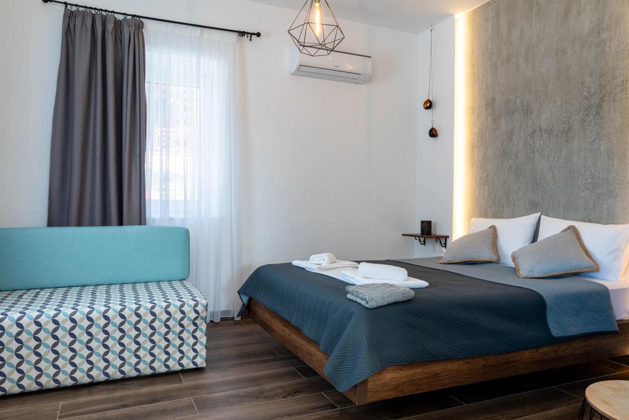 Aigli Luxury Studios Nea Roda Luaran gambar