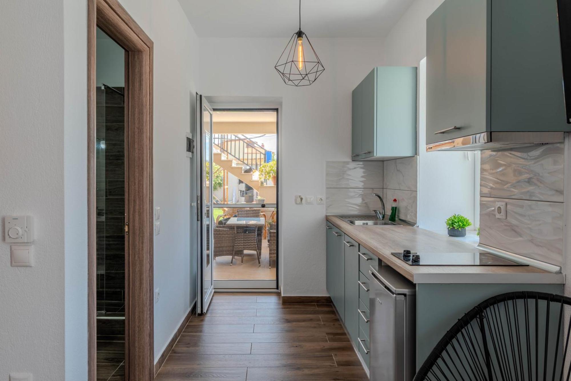 Aigli Luxury Studios Nea Roda Luaran gambar