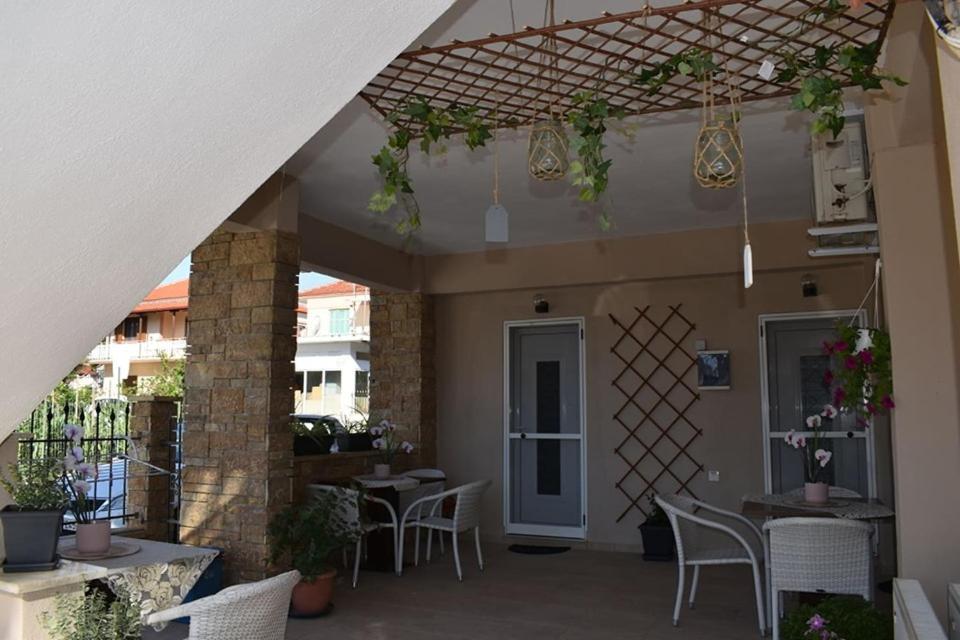 Aigli Luxury Studios Nea Roda Luaran gambar